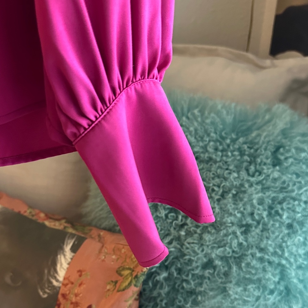 Banana Republic Elegant Fuchsia Blouse - NWT - Picture 5 of 8